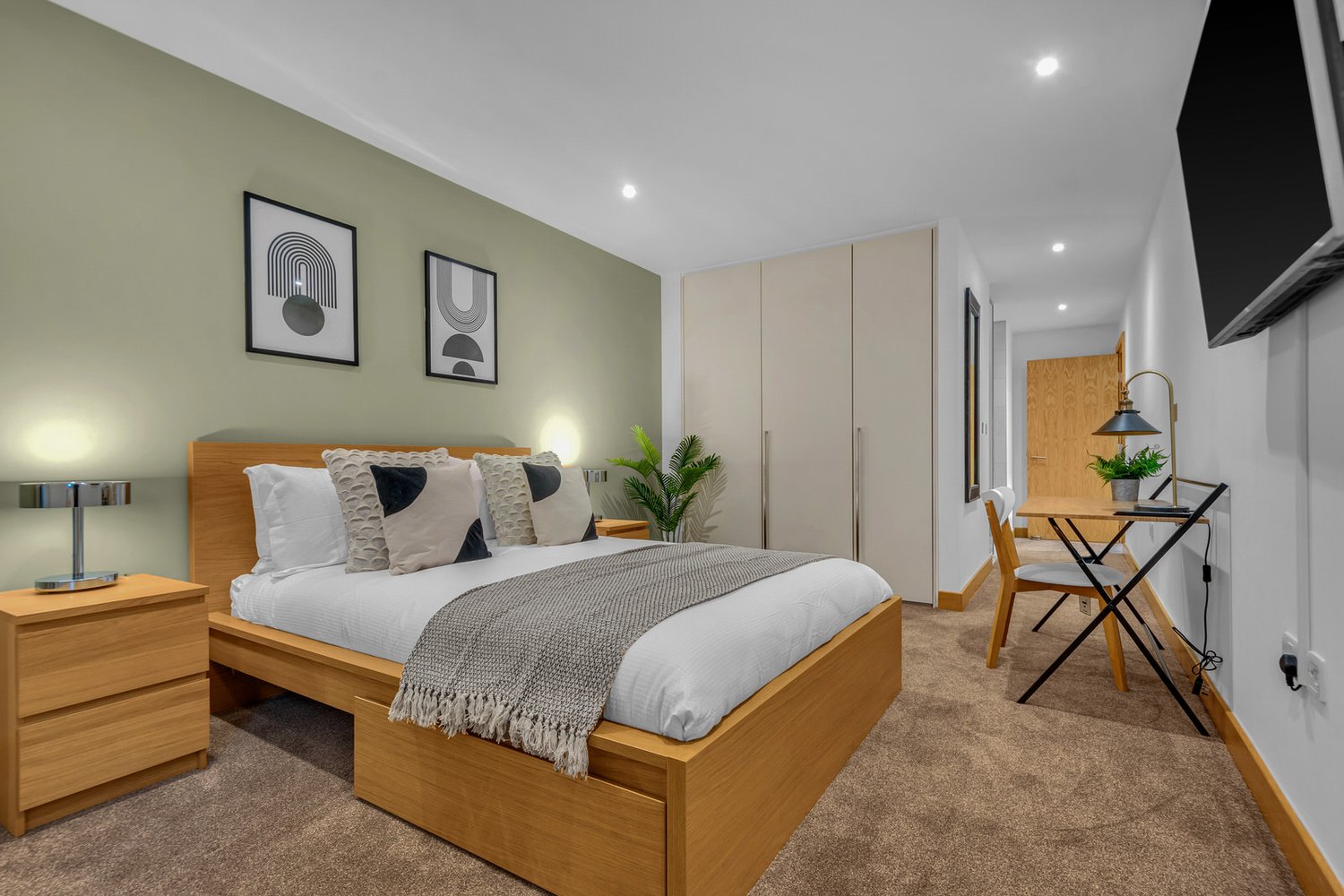  2 Bed, 2 Bath  -  Pond Street  - Gallery -  9