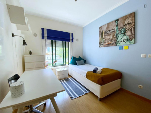 Nice single bedroom close to Barreiro Technology College