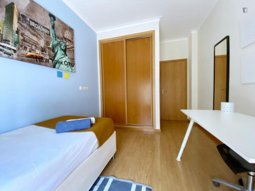 Nice single bedroom close to Barreiro Technology College - Gallery - 2
