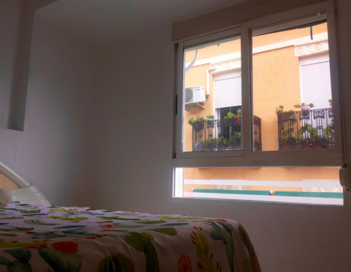 3-bedroom apartment with weekly cleaning close to beach Valencia Cabanyal