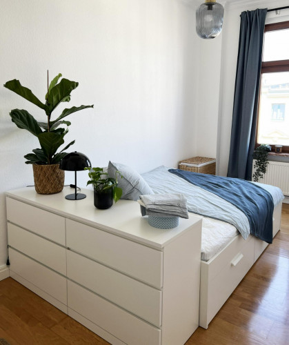 Welcoming and spacious apartment close to Hubbrücke Magdeburg