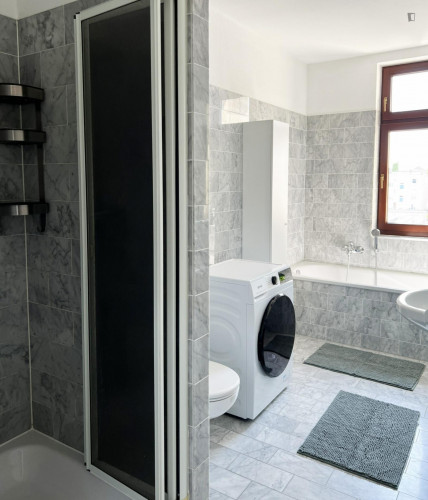 Welcoming and spacious apartment close to Hubbrücke Magdeburg - Gallery - 8