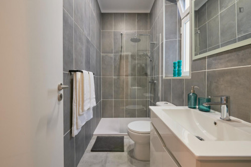 Lovely double bedroom not far from Instituto Superior Técnico