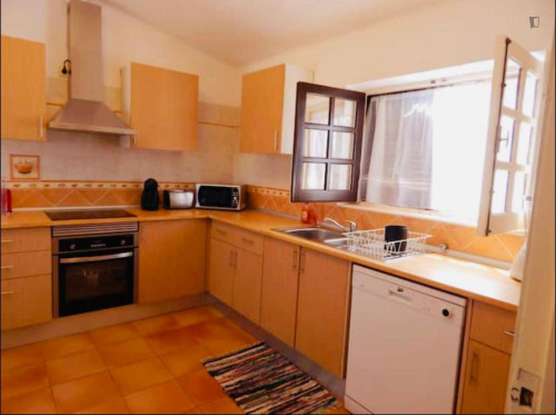 Amazing 3-bedroom flat with a swimming pool and a fantastic outdoor space - Gallery - 21