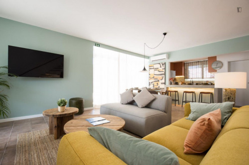 Double bedroom in 5-bedroom house - Gallery - 18