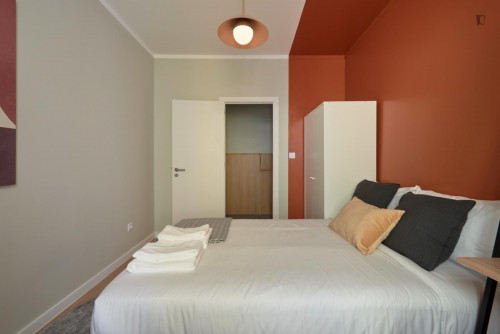 Cosy double bedroom near Arroios metro station  - Gallery -  5