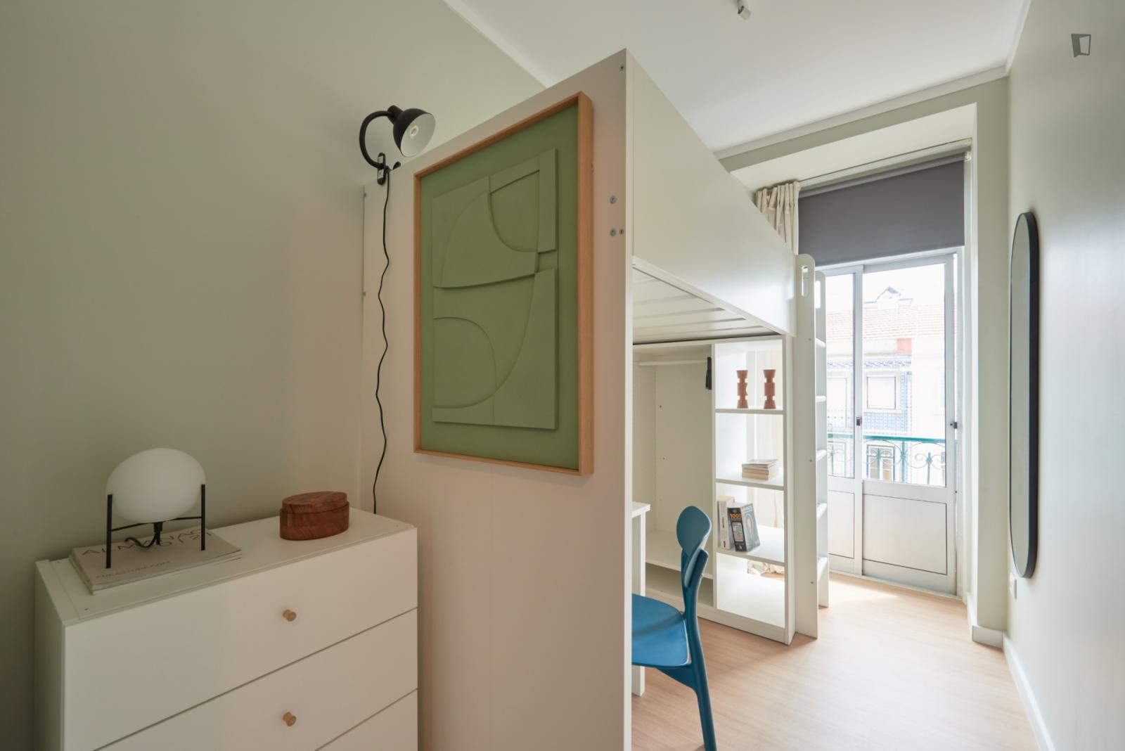  Cool Single Bedroom Near Mercado De Arroios  -  Cool single bedroom near Mercado de Arroios  - Gallery -  1