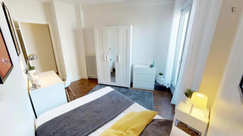 Comfy double bedroom close to the Université Fédérale Toulouse Midi-Pyrénées