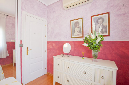Charming single bedroom in Los Remedios