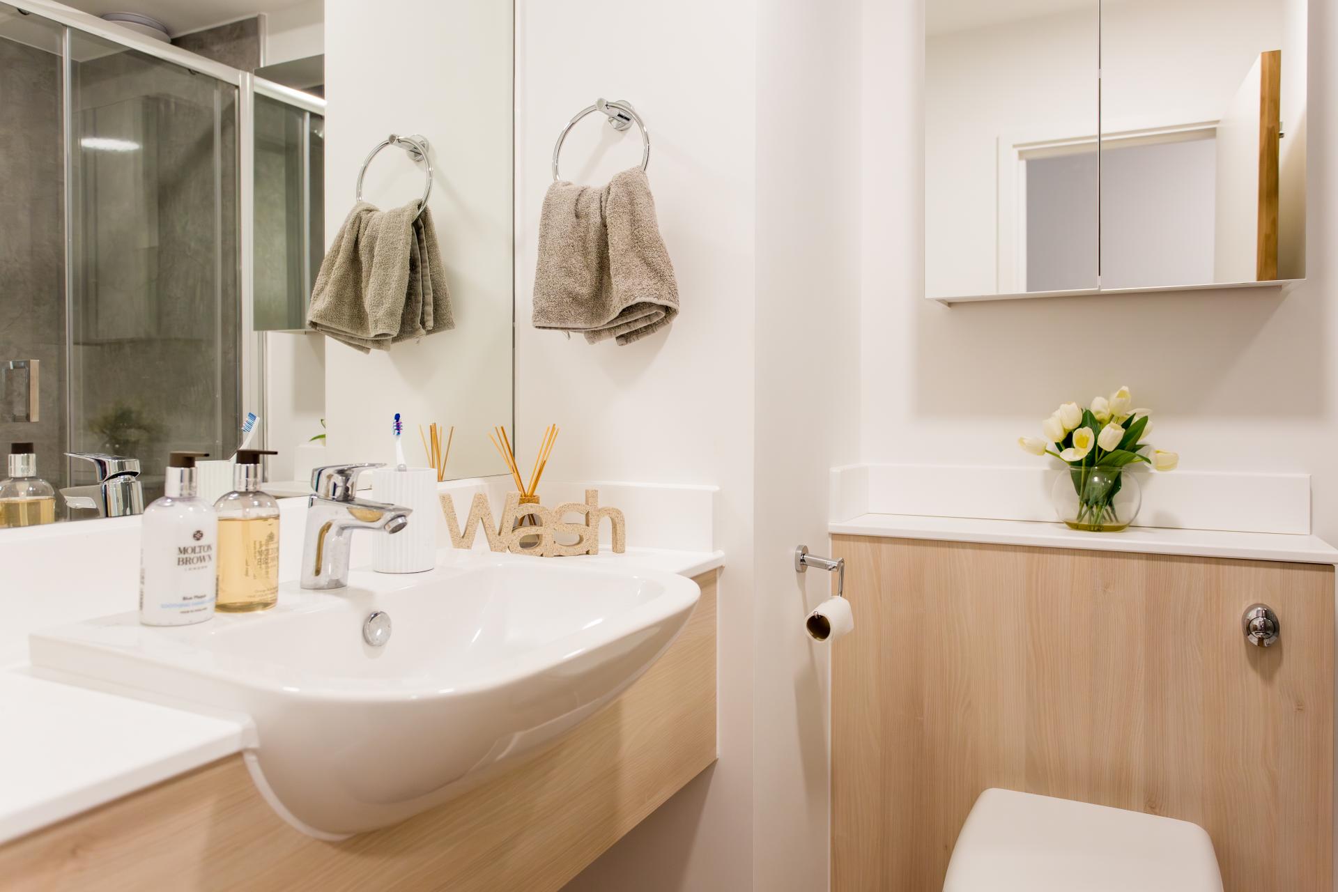  Premium Extra  -  Riverside House  - Gallery -  3