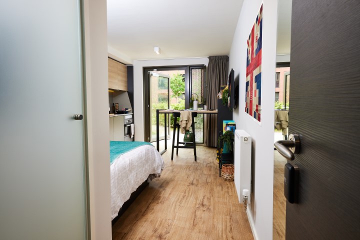  Classic Courtyard  -  Pebble Mill  - Gallery -  7