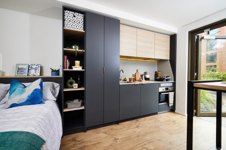  Classic Courtyard  -  Pebble Mill  - Gallery -  6