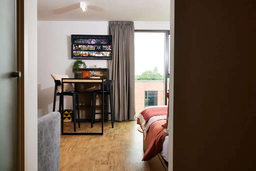  Deluxe  -  Pebble Mill  - Gallery -  3