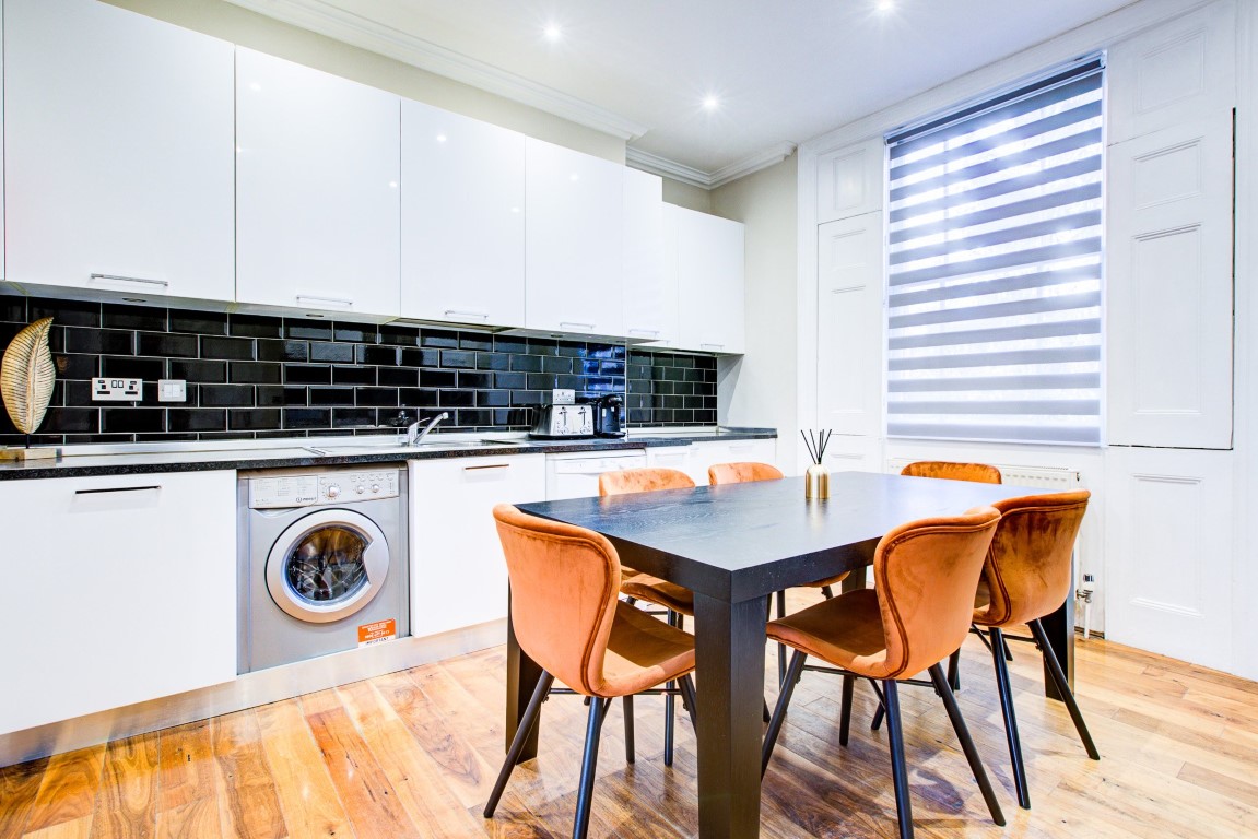  2 Bed Apartment  -  Battersea Park Apartments  - Gallery -  3