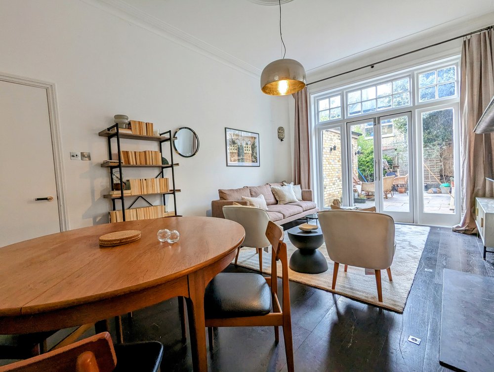  2-Bed Apartment With Private Garden  -  Belsize Park  - Gallery -  8