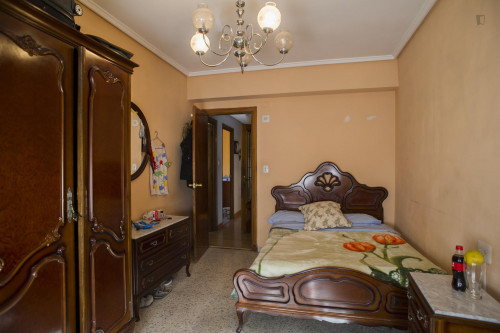 Nice single bedroom near Parque de los Jesuitas - Gallery - 10