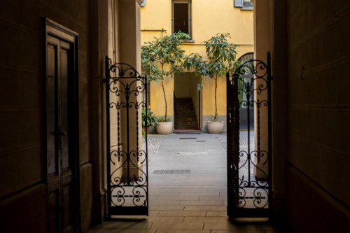 Appealing 3-bedroom flat close to Center and Universities