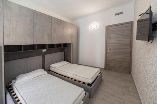 Appealing 3-bedroom flat close to Center and Universities - Gallery - 13