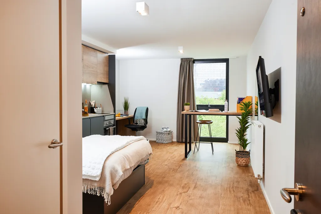  Premium Studio  -  Portland Crescent  - Gallery -  2