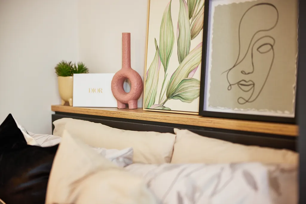  Premium Studio  -  Portland Crescent  - Gallery -  6