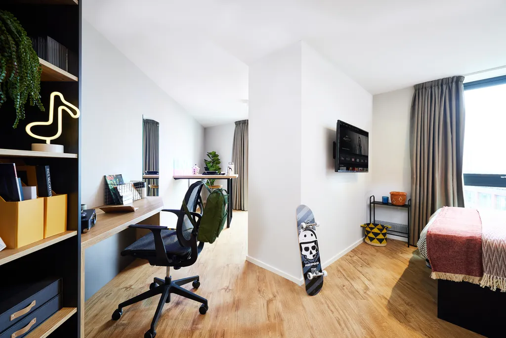  Premium Plus Studio  -  Portland Crescent  - Gallery -  2