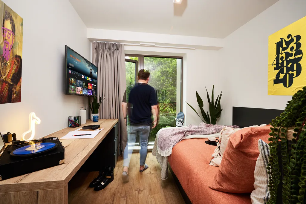  Two Bedroom  -  Portland Crescent  - Gallery -  10