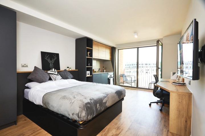  Classic Plus  -  Station Street  - Gallery -  5