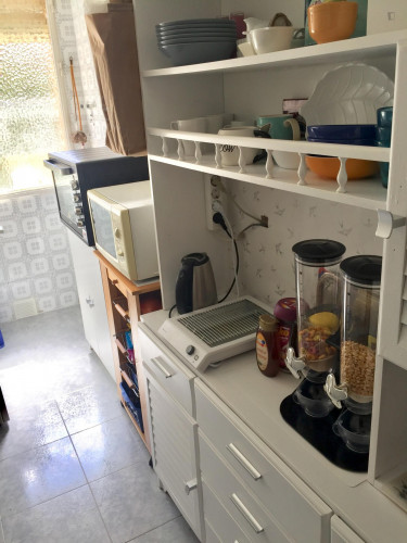 Single bedroom in 3-bedroom apartment with AC - Gallery - 12