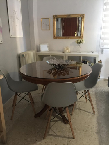 Single bedroom in 3-bedroom apartment with AC - Gallery - 16