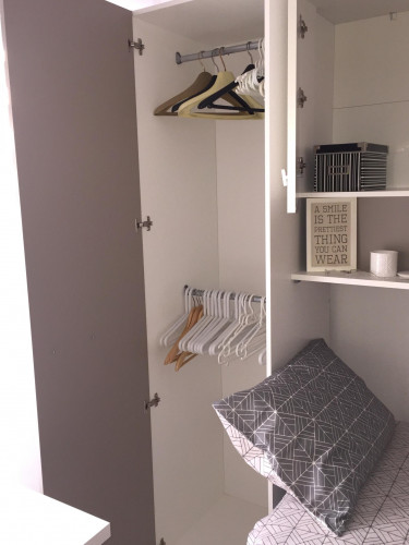 Single bedroom in 3-bedroom apartment with AC