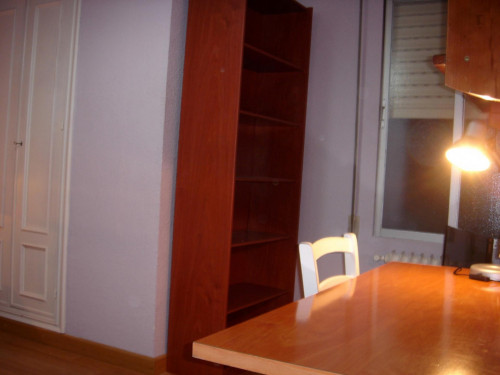 Comfy double bedroom in Salamanca