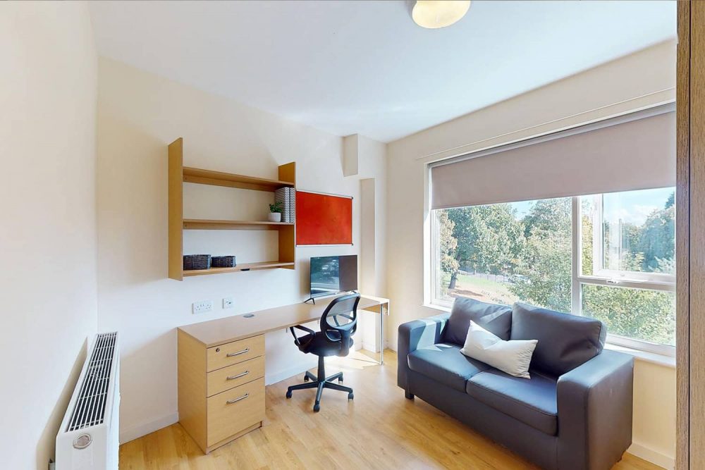  1 Bed Flat  -  Metchley Hall  - Gallery -  1