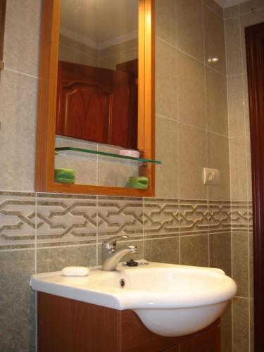 Enjoyable single bedroom near Facultad de Geografía e Historia - Gallery - 35
