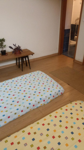 Cosy twin bedroom close to Lisbon School of Economics and Management (ISEG)