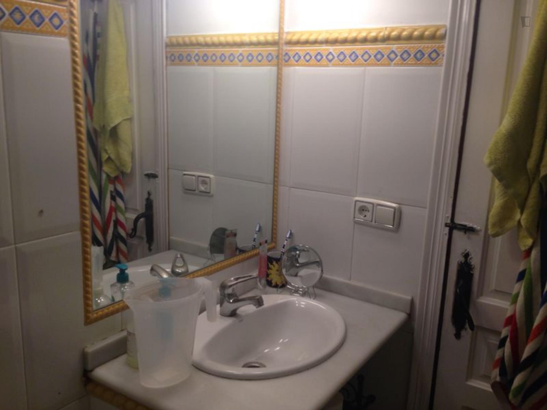 Double ensuite bedroom in proximity of Universidad de Sevilla