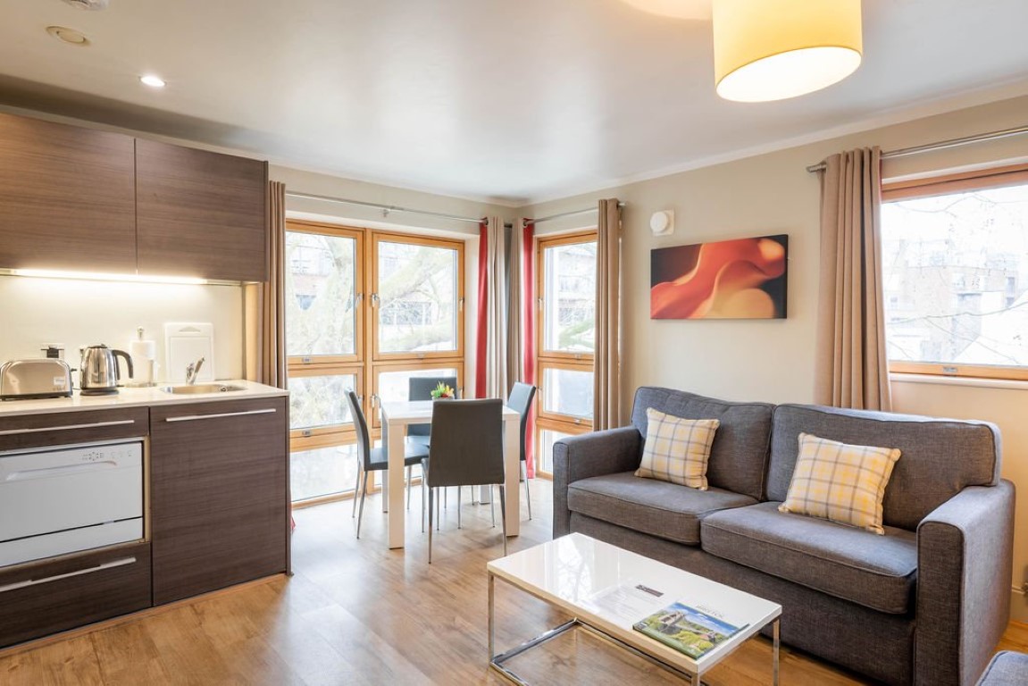  2-Bed Apartment  -  Brunswick Bristol Apartments  - Gallery -  8