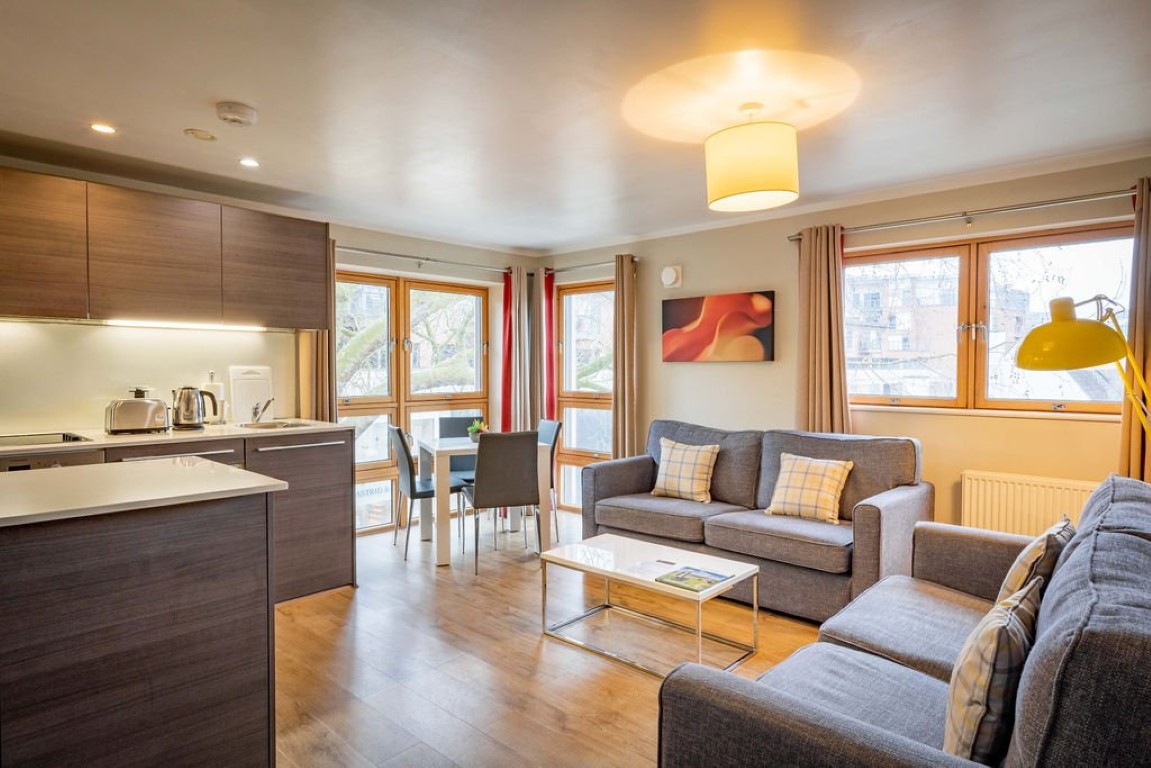  2-Bed Apartment  -  Brunswick Bristol Apartments  - Gallery -  7