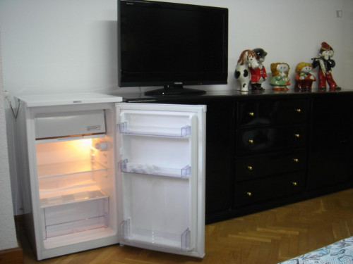 Cool double bedroom in Salamanca