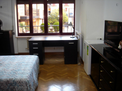 Cool double bedroom in Salamanca