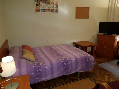 Welcoming double bedroom in Barrio del Oeste - Gallery - 25