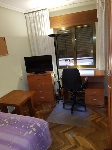Welcoming double bedroom in Barrio del Oeste - Gallery - 15