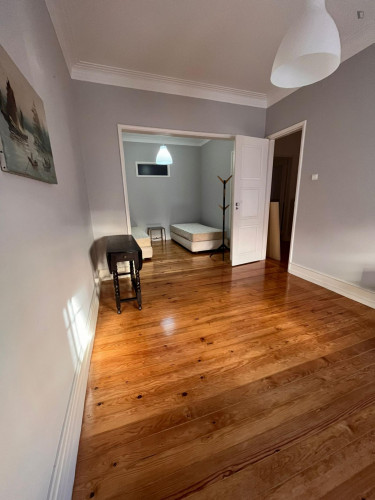 Very cosy twin bedroom in Alameda