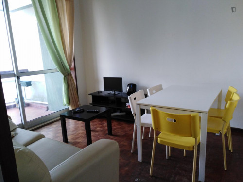 Pleasant single bedroom near Faculdade de Letras da Universidade do Porto - Gallery - 6