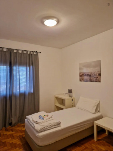 Cozy single Bedroom close to Casa da Música - Gallery - 16