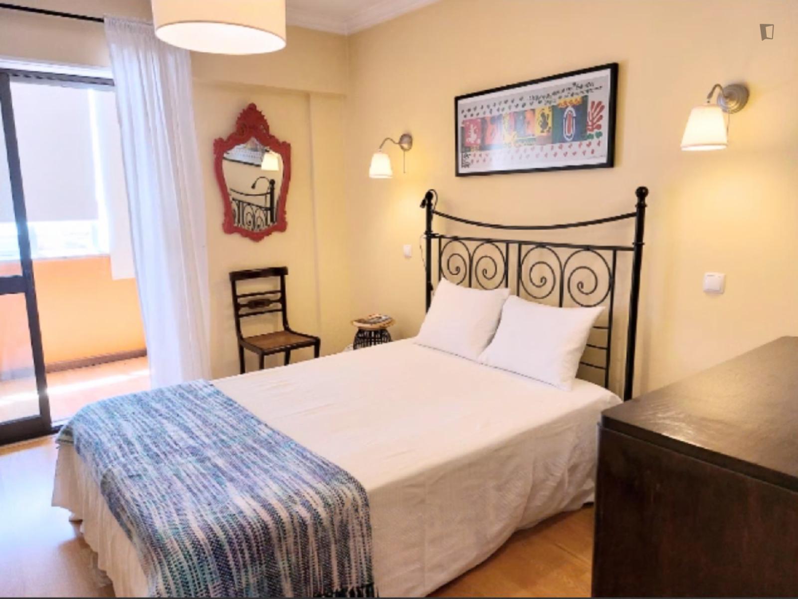  Luminous Double Bedroom Close To Nova School Of Business And Economics  -  Luminous Double Bedroom close to Nova School of Business and Economics  - Gallery -  1