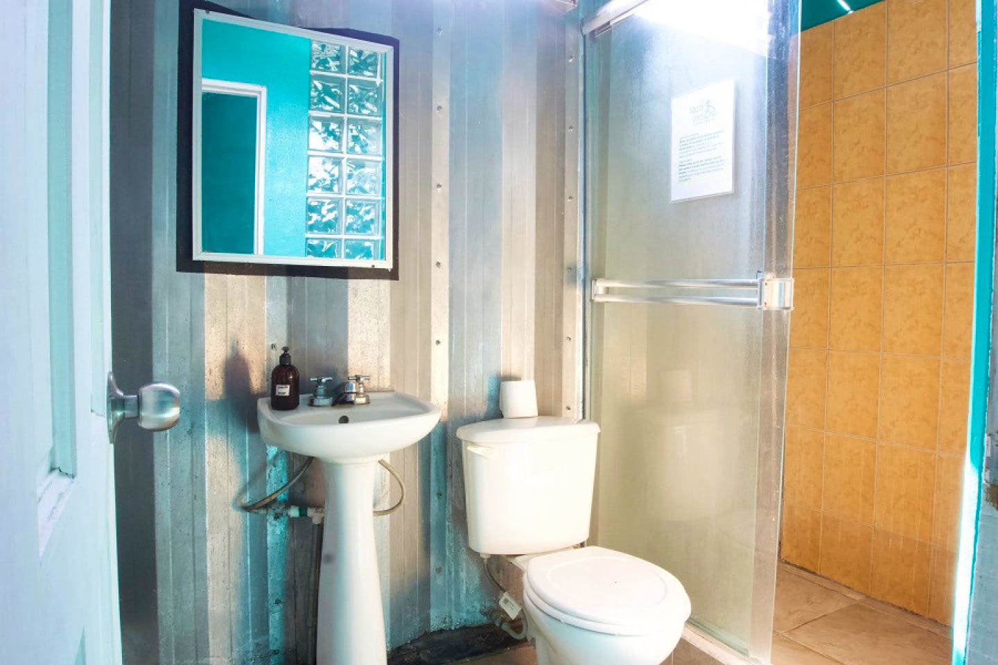Hangar Room - Charming beach house near San Jose w/ yoga and surf club included. - Gallery - 9