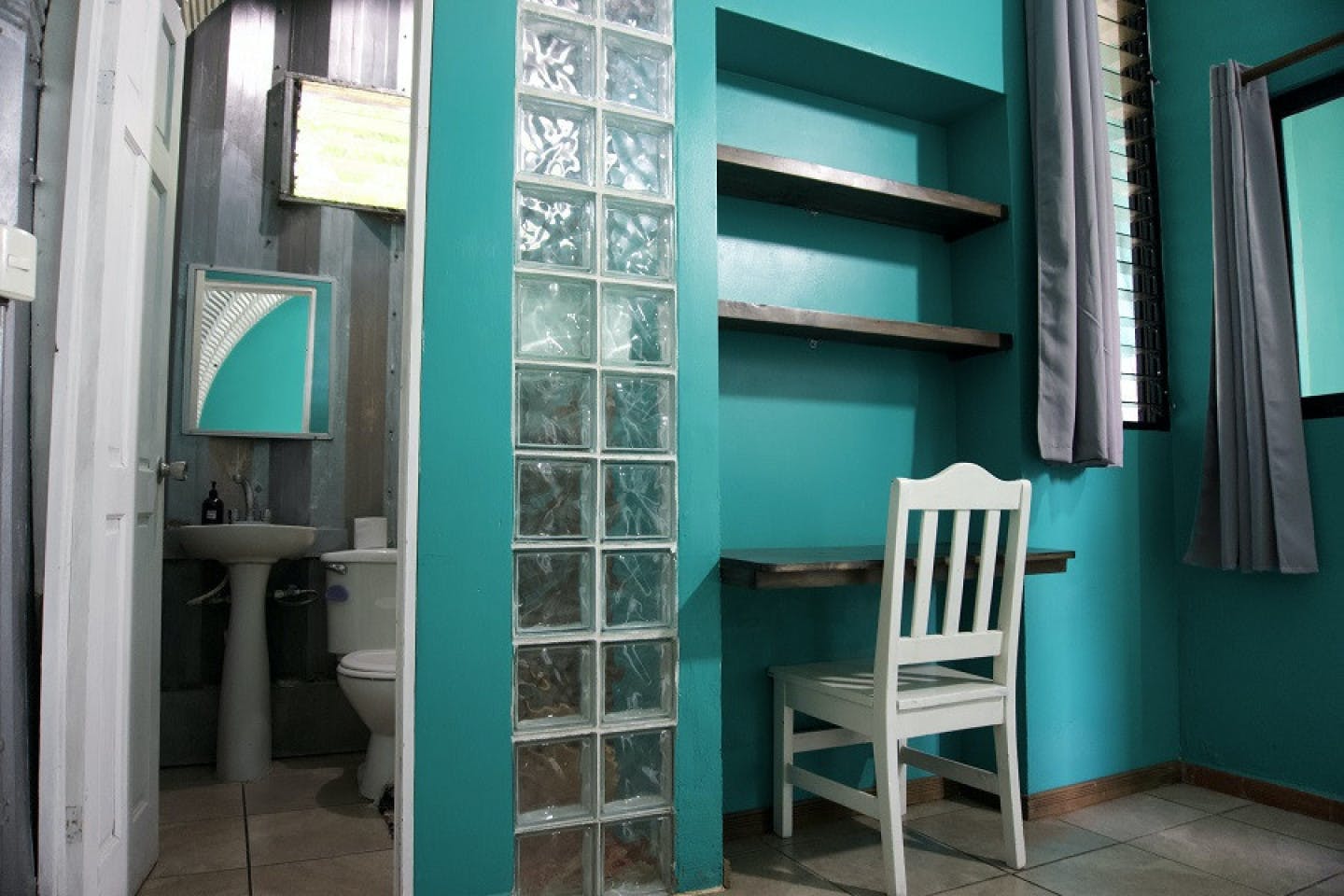 Hangar Room - Charming beach house near San Jose w/ yoga and surf club included. - Gallery - 3