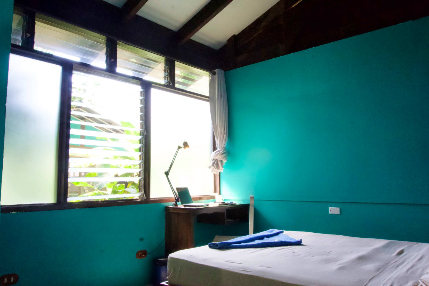 Queen Room - Charming beach house near San Jose w/ yoga and surf club included. - Gallery - 7