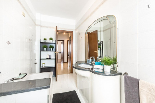 Tidy single bedroom in a 7-bedroom flat close to Campo Marzio