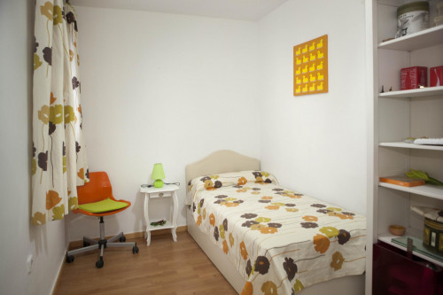 Wonderful single bedroom near Galería ALARCÓN CRIADO - Gallery - 2